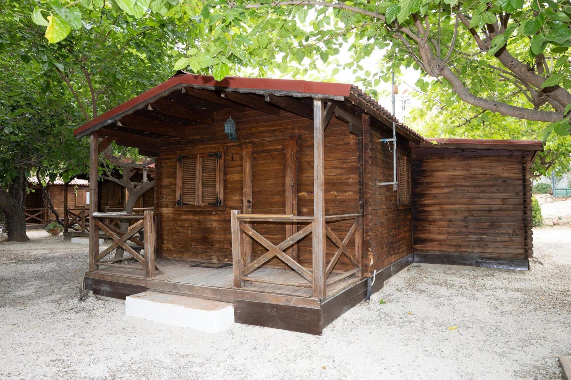Cabanas Rurales - Las Taneas Yeste Exterior photo